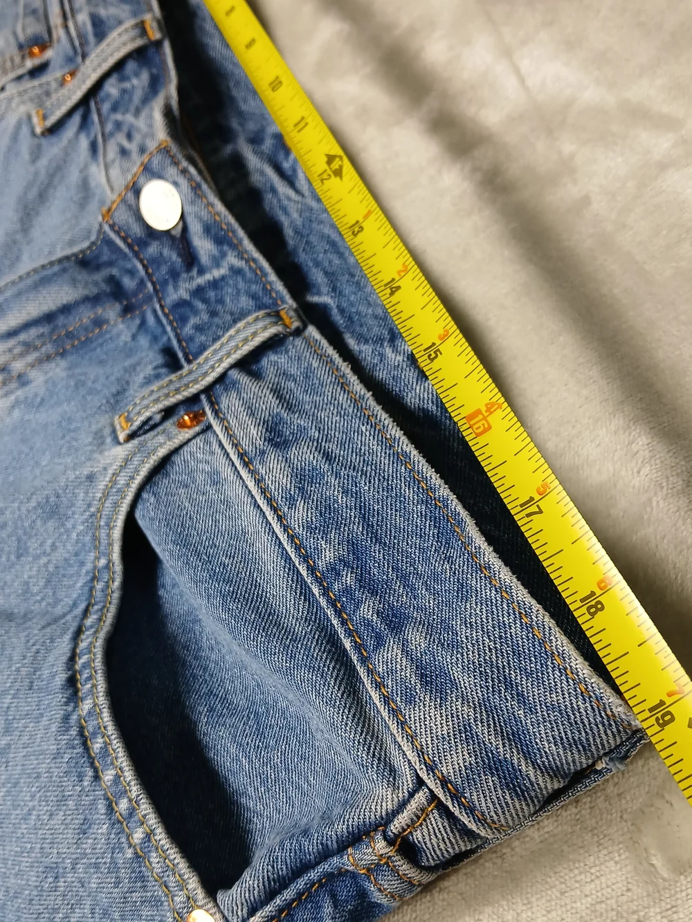Levi's 405 Denim Shorts 38 Men's Medium Wash